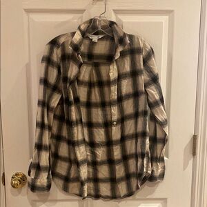 Old Navy Black and Cream Flannel Button Down Shirt